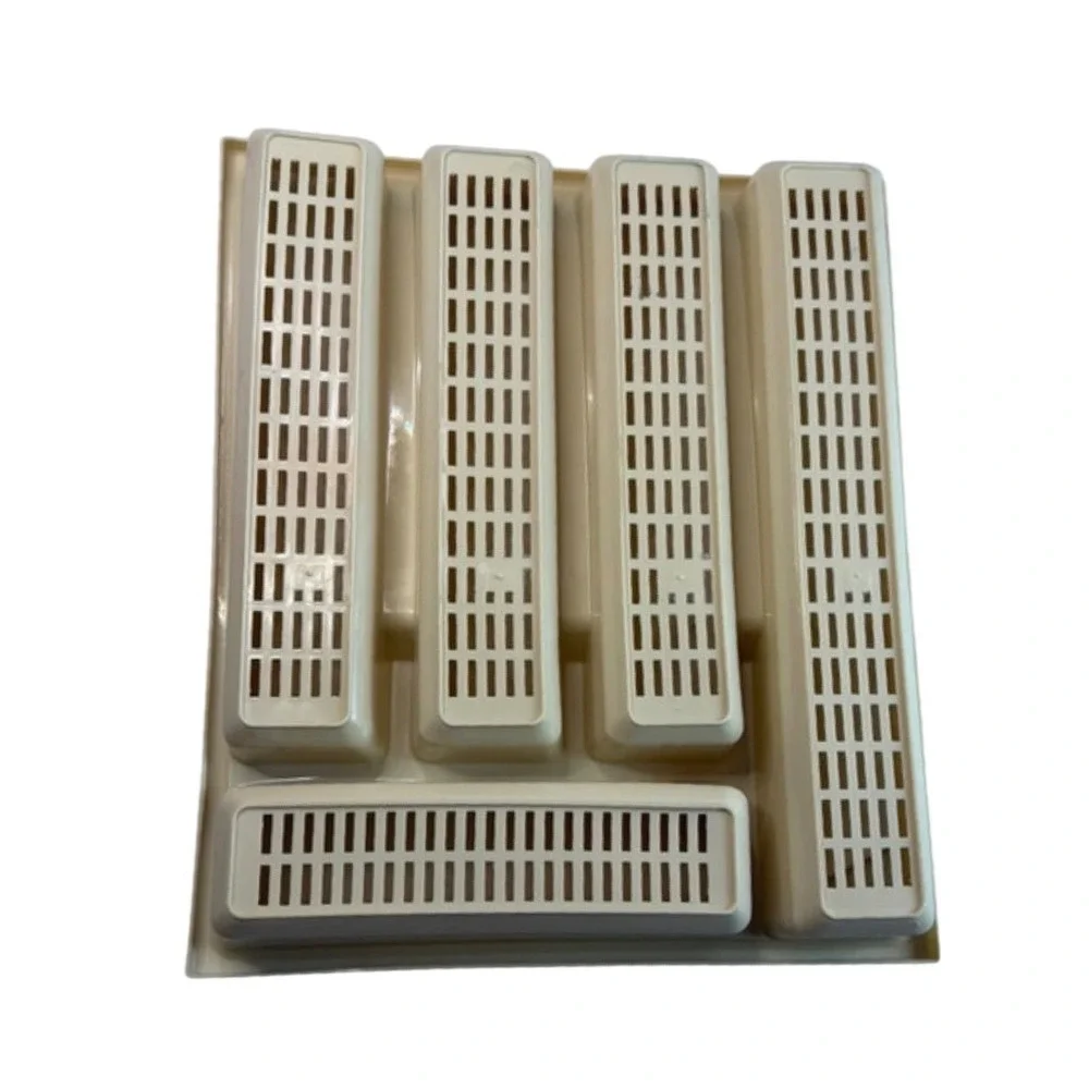 Vintage Cream Plastic Silverware Drawer Organizer 5 Compartment Slotted Tray